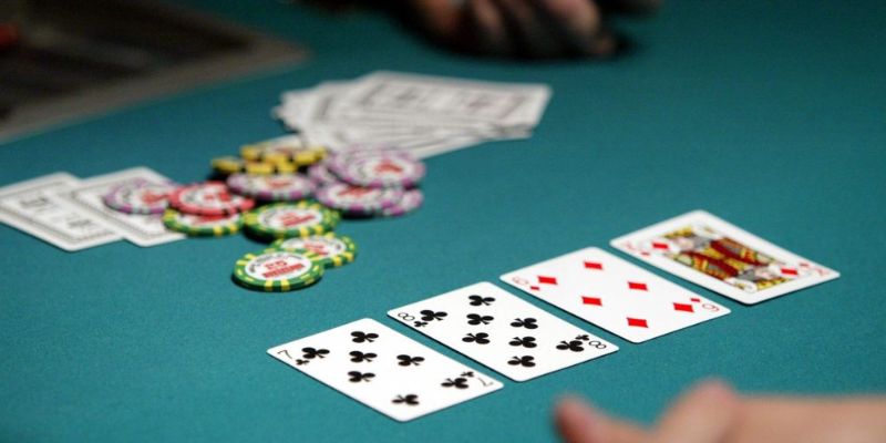 Poker là game bài có nhiều vòng cược